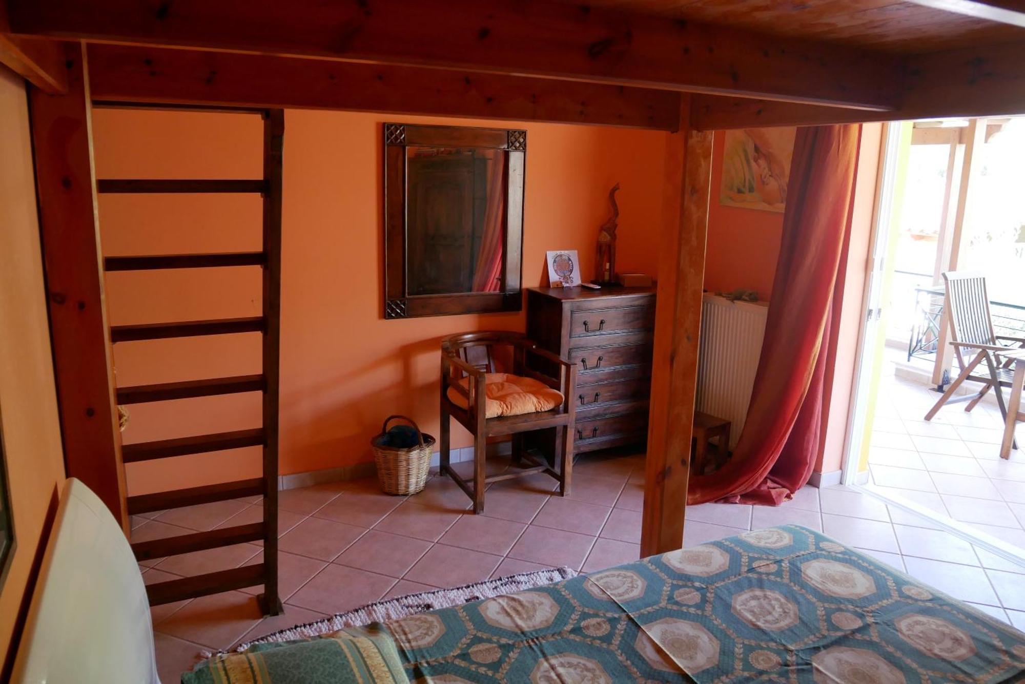 Casa Di Luce Bed & Breakfast Agia Marina  Exterior photo